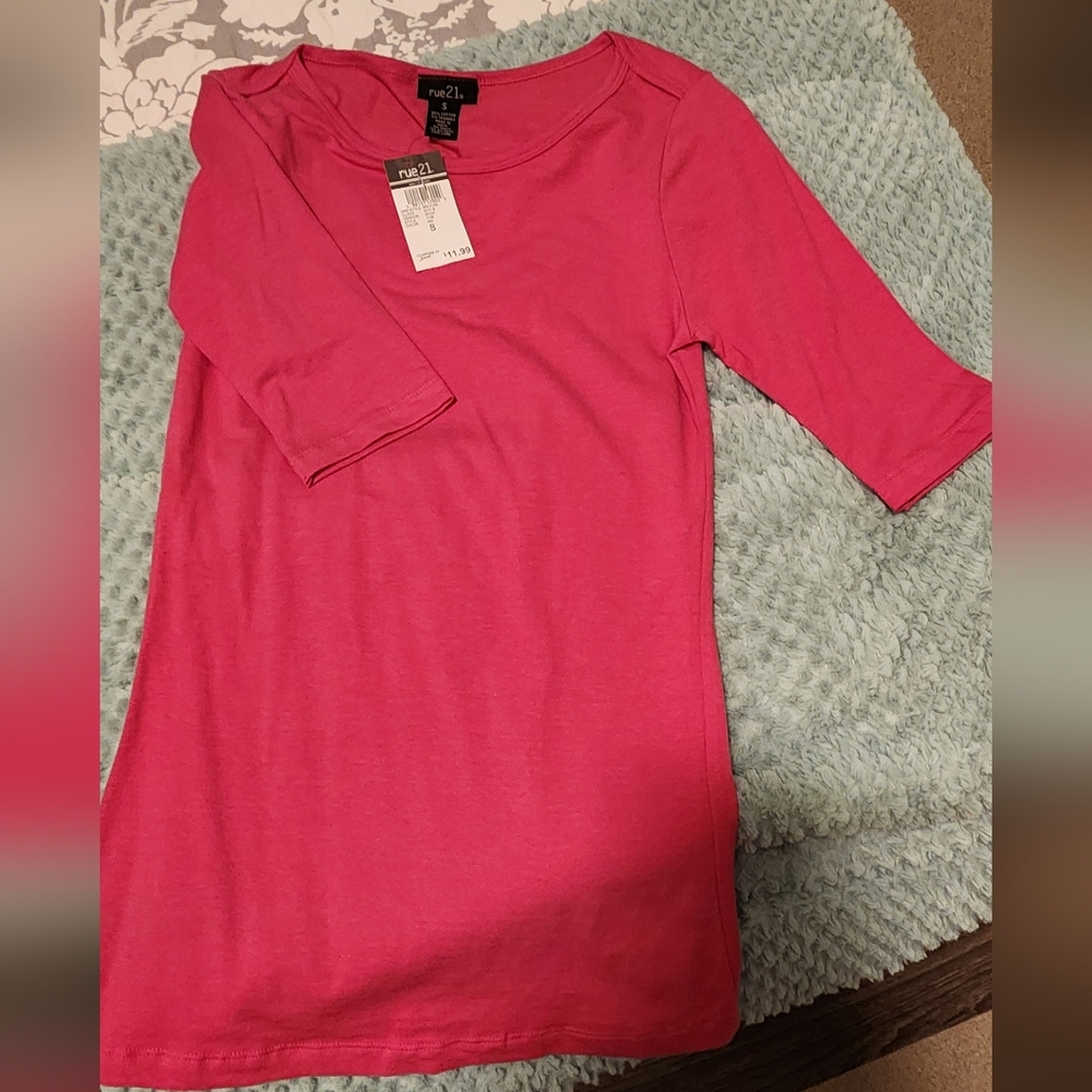 Rue 21 long baby tee